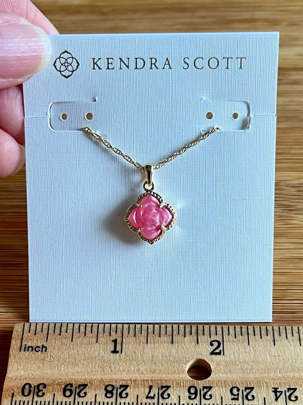 Kendra Scott Mallory Rose Pendant Necklace Gold Tone Pink Blush Mother of Pearl